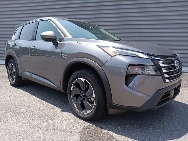 Used 2024 Nissan Rogue SV