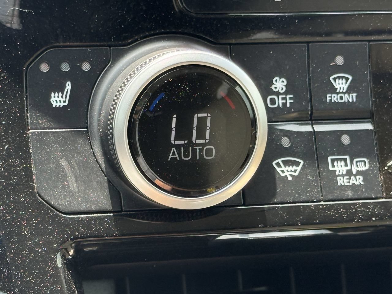 Used 2022 Toyota Highlander XLE FWD image 20