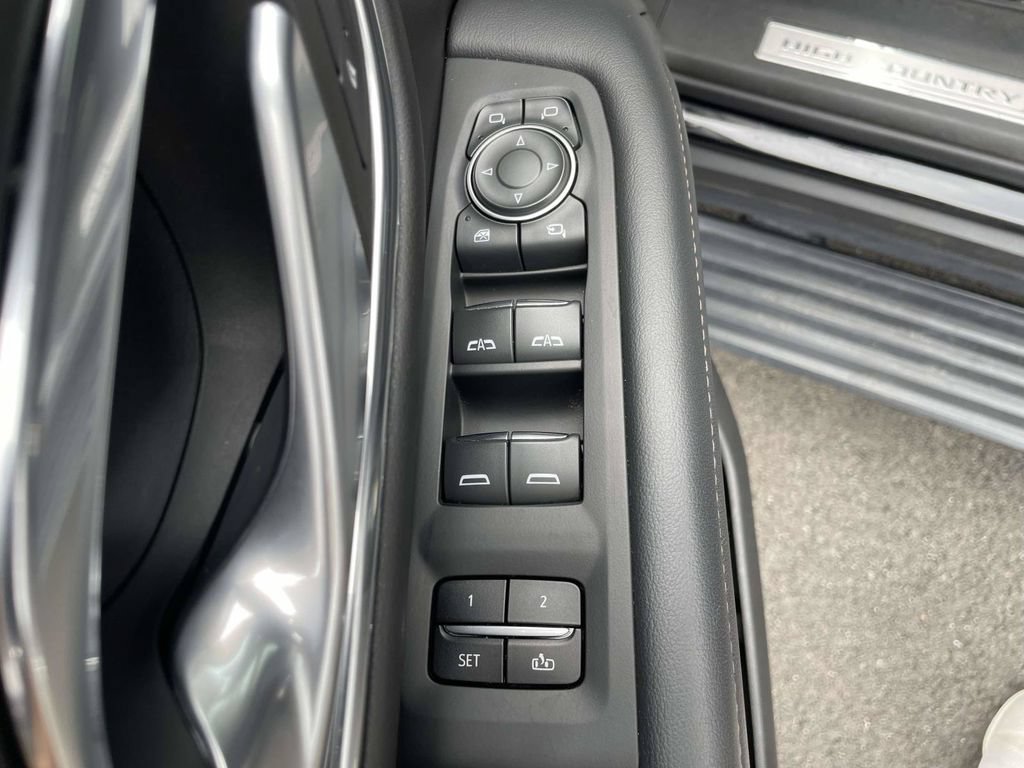 Used 2022 Chevrolet Tahoe High Country w/ Max Trailering Package AWD/4WD image 16