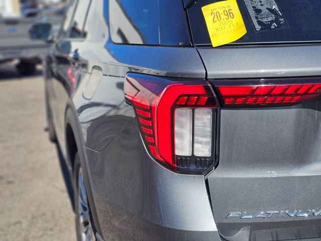 Certified 2025 Ford Explorer Platinum image 9