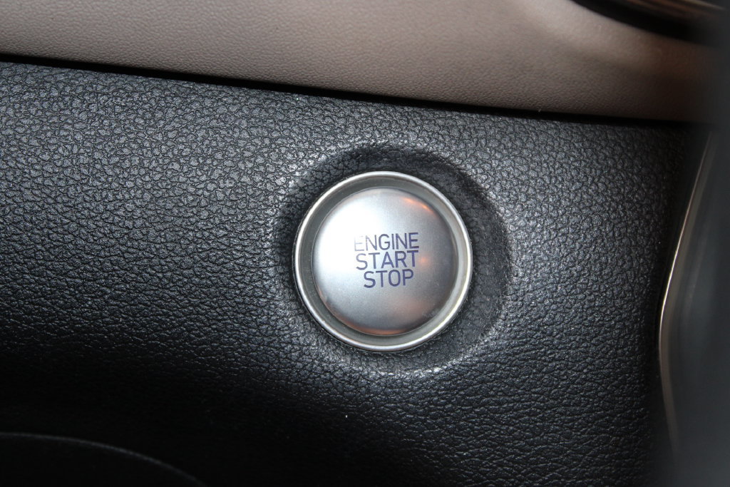 Used 2020 Hyundai Santa Fe SEL FWD image 38