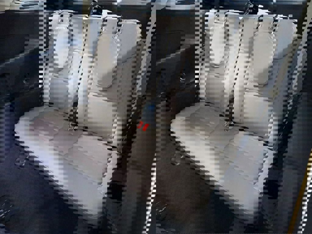 Certified 2021 Ford Explorer Limited w/ Equipment Group 301A image 28