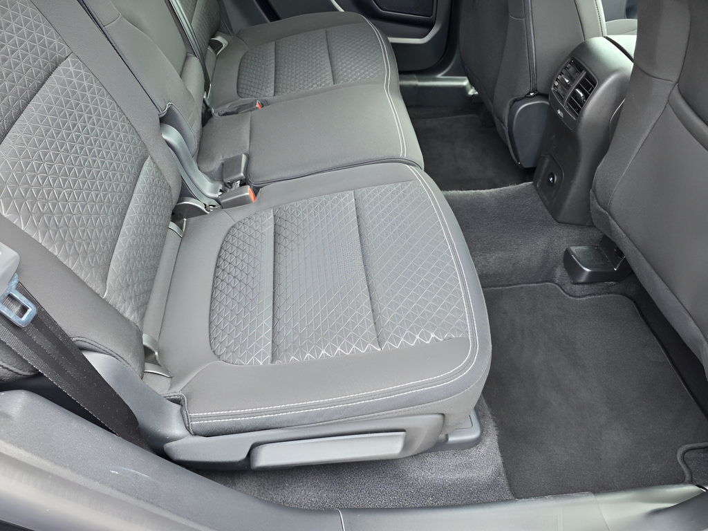 Certified 2024 Ford Escape Active AWD/4WD image 30