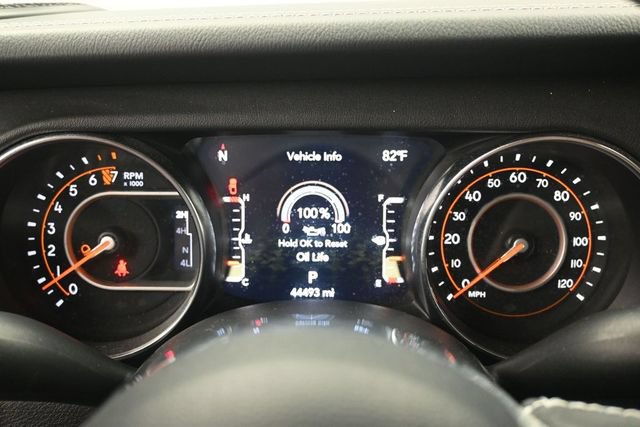 Used 2022 Jeep Gladiator Overland w/ Popular Equipment Package AWD/4WD image 8