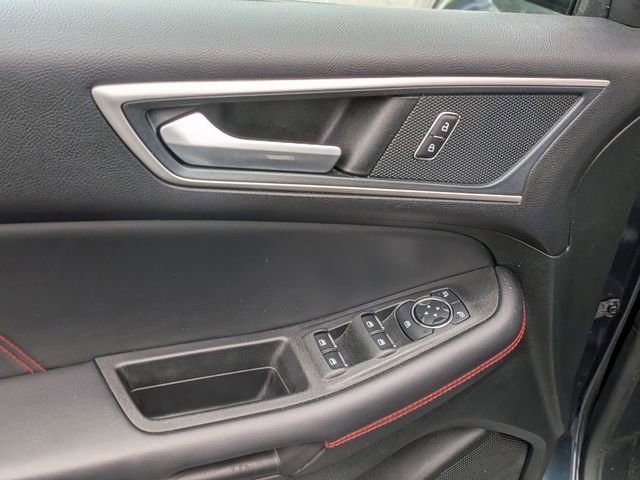 Certified 2024 Ford Edge ST-Line AWD/4WD image 13