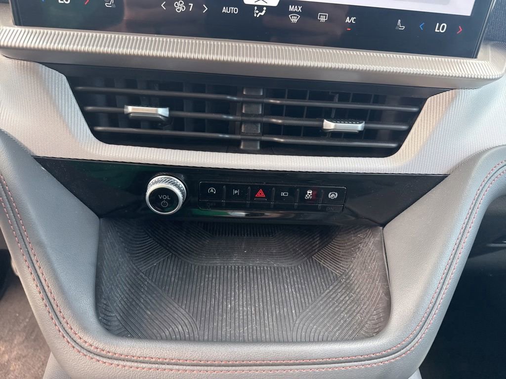 Certified 2026 Ford Explorer Active w/ Active Comfort Package RWD image 19