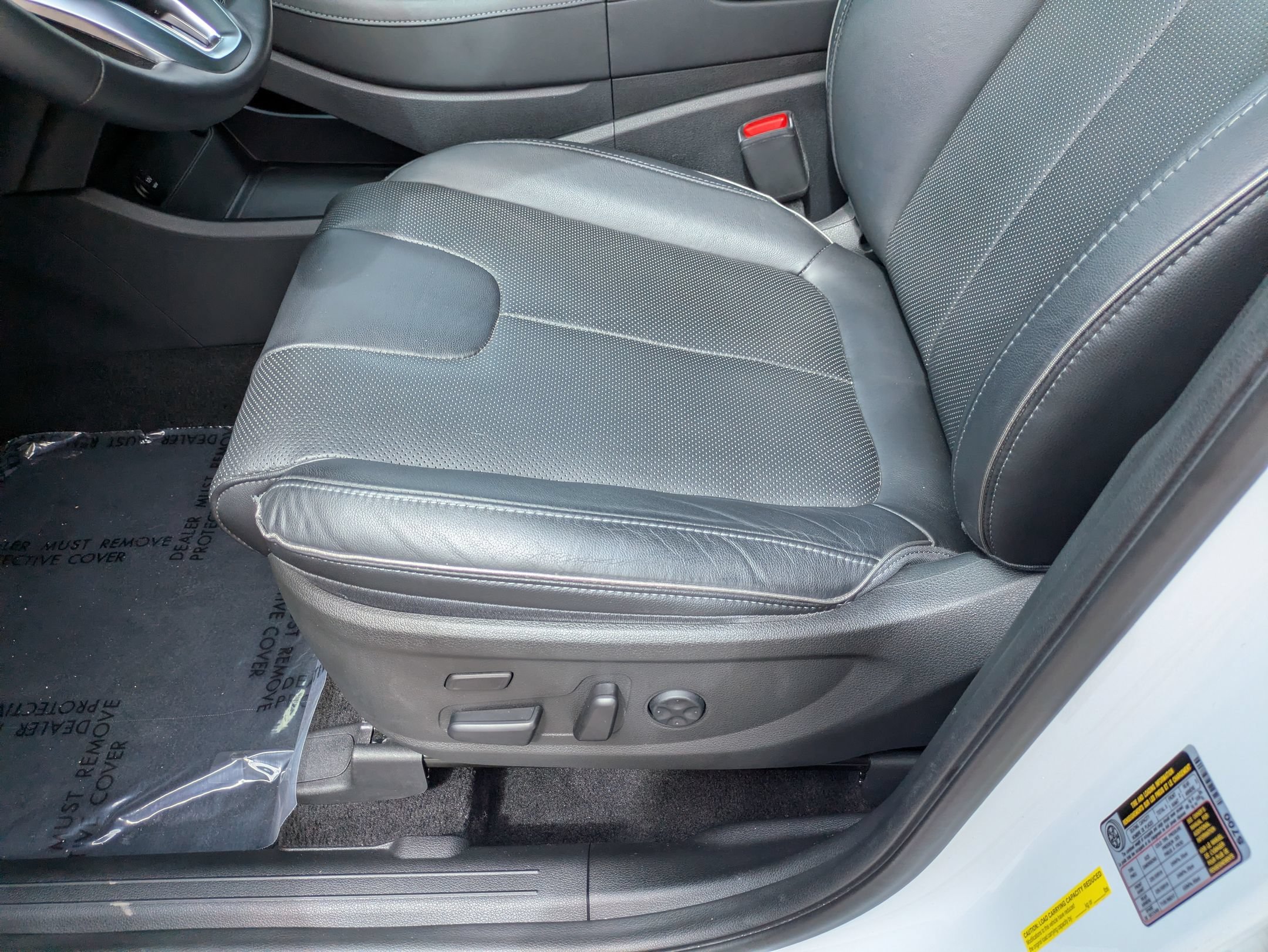 Used 2023 Hyundai Santa Fe Limited FWD image 13