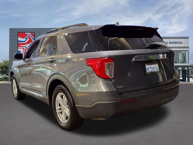 Certified 2022 Ford Explorer XLT RWD image 3