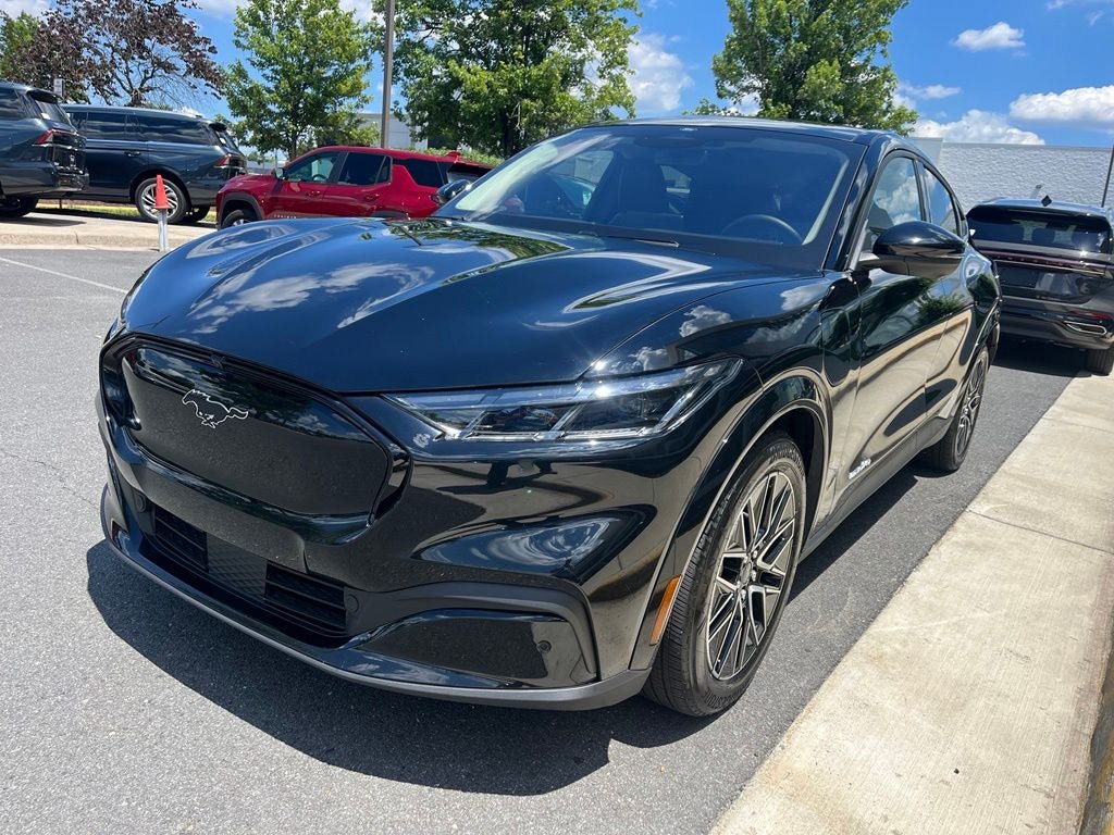 Certified 2025 Ford Mustang Mach-E Premium AWD/4WD image 3