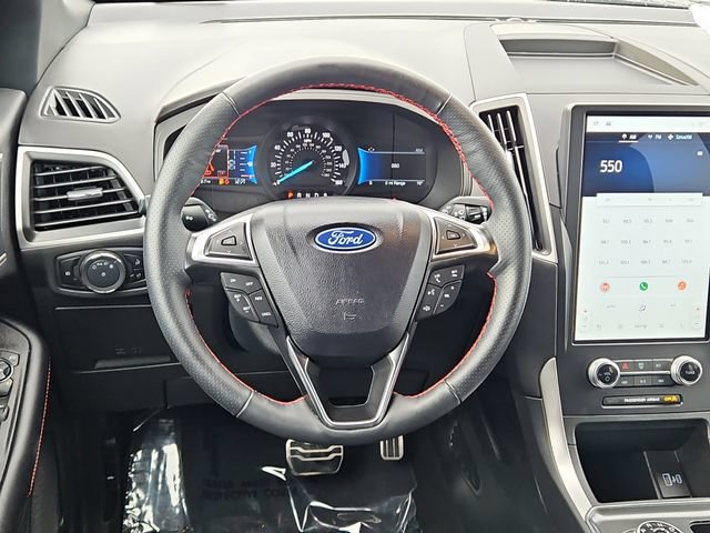 Certified 2024 Ford Edge ST-Line AWD/4WD image 12
