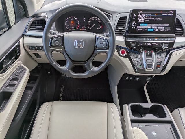 Used 2025 Honda Odyssey Touring image 16