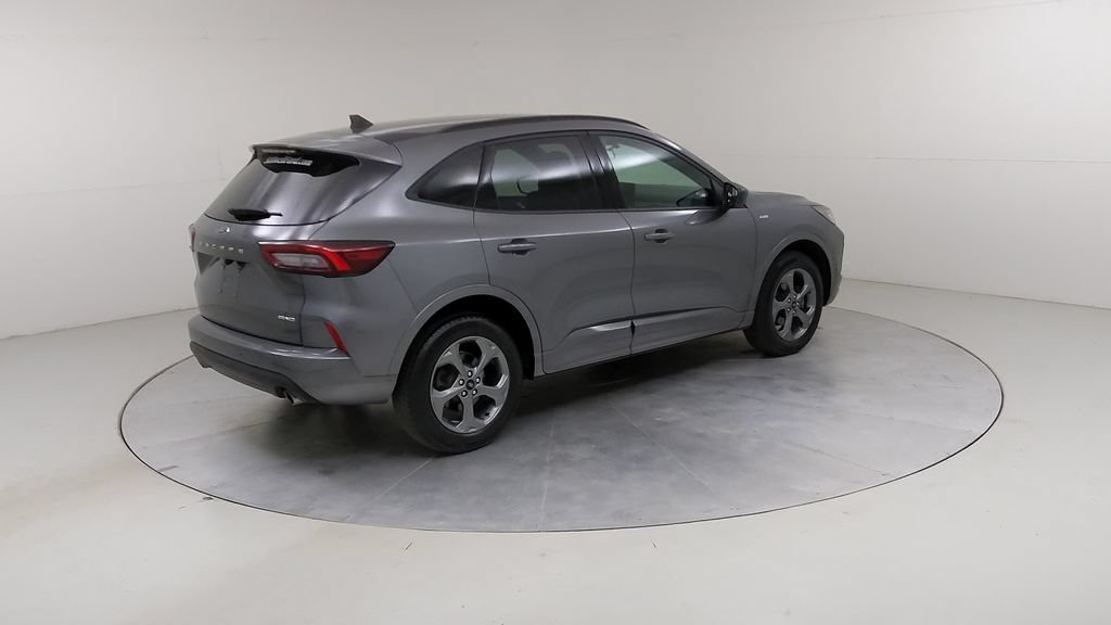 Certified 2023 Ford Escape ST-Line w/ Tech Pack #1 AWD/4WD image 13