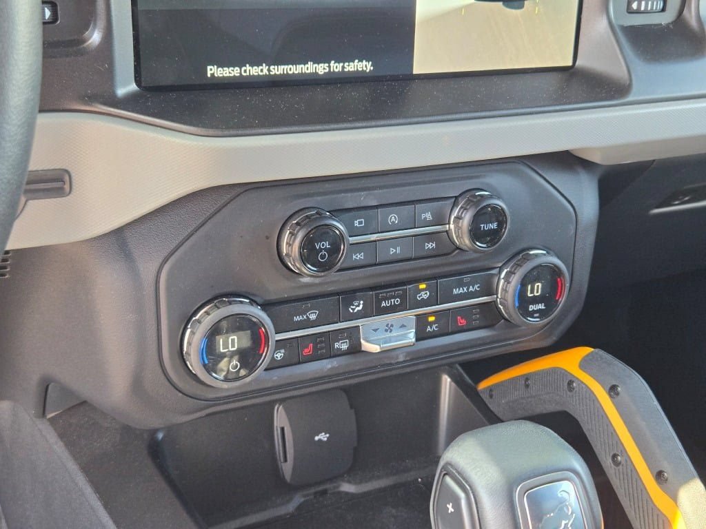 Certified 2023 Ford Bronco Badlands AWD/4WD image 29