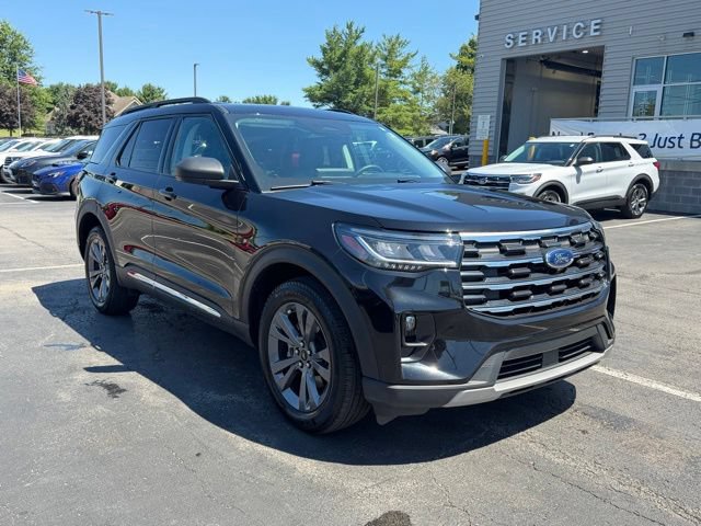 Certified 2025 Ford Explorer Active w/ Active Comfort Package AWD/4WD image 9