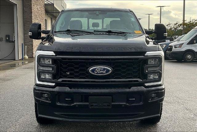 Certified 2023 Ford F250 Lariat w/ Lariat Ultimate Package AWD/4WD image 2