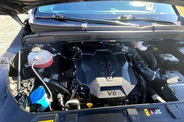 Used 2022 Kia Carnival LX image 14