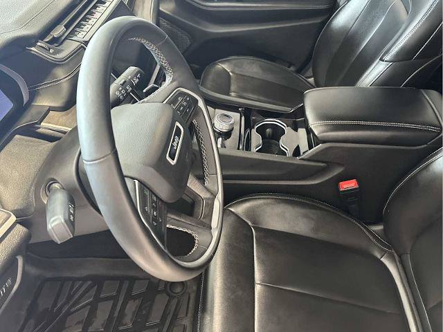 Used 2023 Jeep Grand Cherokee Limited AWD/4WD image 19