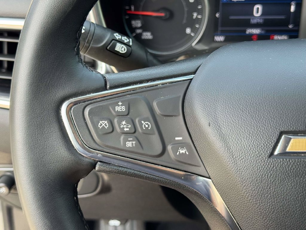 Used 2024 Chevrolet Equinox LT FWD image 12