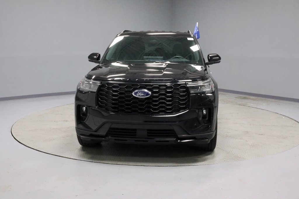 Certified 2025 Ford Explorer ST-Line w/ ST-Line Street Pack image 8
