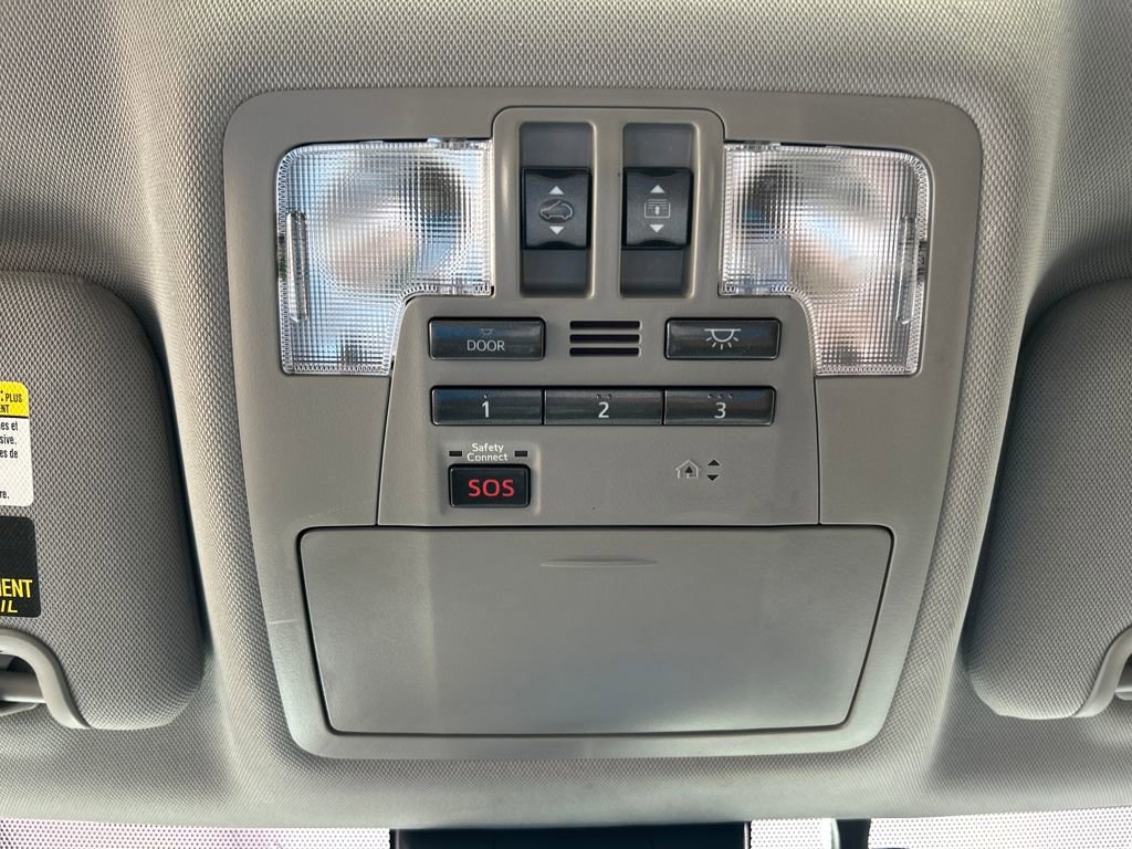 Used 2019 Toyota Highlander FWD V6 image 20