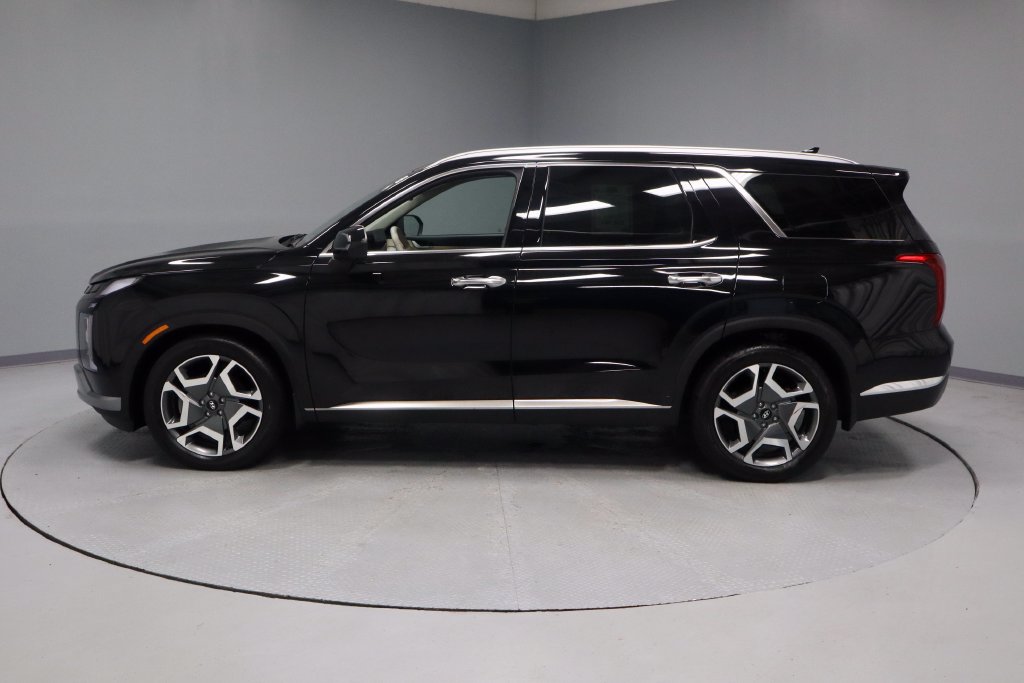 Used 2024 Hyundai Palisade Limited AWD/4WD image 9