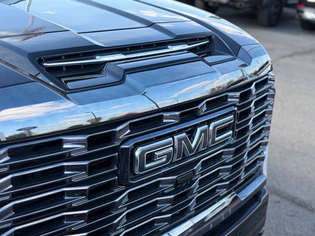 Used 2024 GMC Sierra 2500 Denali Ultimate AWD/4WD image 34