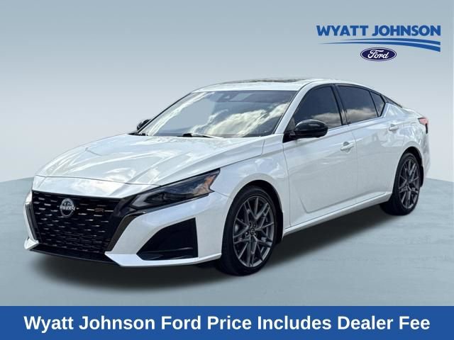 Used 2023 Nissan Altima 2.0 SR FWD 360° Tour
