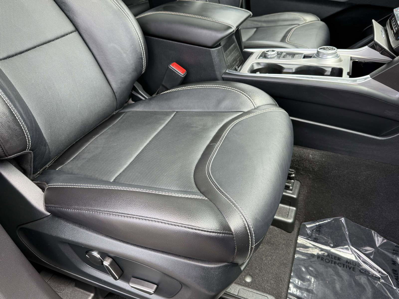 Certified 2020 Ford Explorer ST AWD/4WD image 28