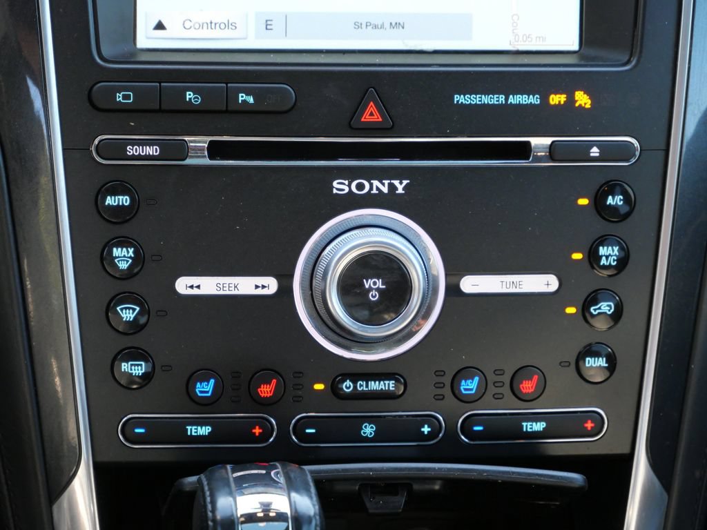 Certified 2018 Ford Explorer Platinum AWD/4WD image 17