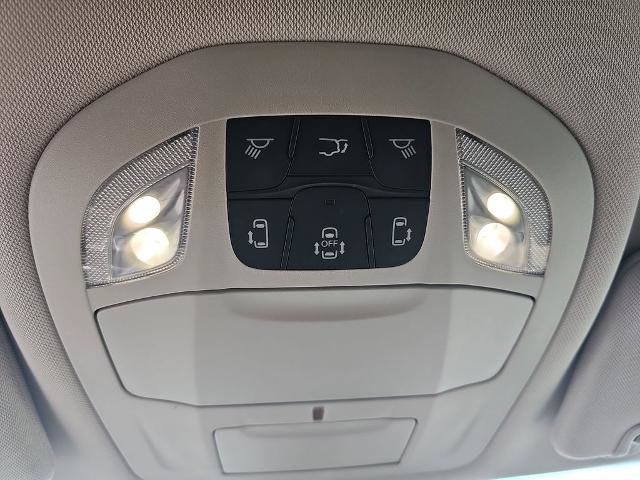 Used 2024 Chrysler Voyager LX FWD image 13