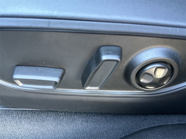 Used 2023 Jeep Grand Cherokee Limited w/ Luxury Tech Group II image 13