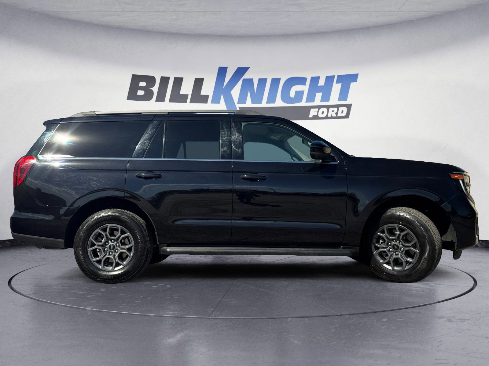 Certified 2025 Ford Expedition Active image 6