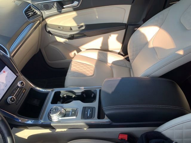Certified 2023 Ford Edge Titanium AWD/4WD image 31