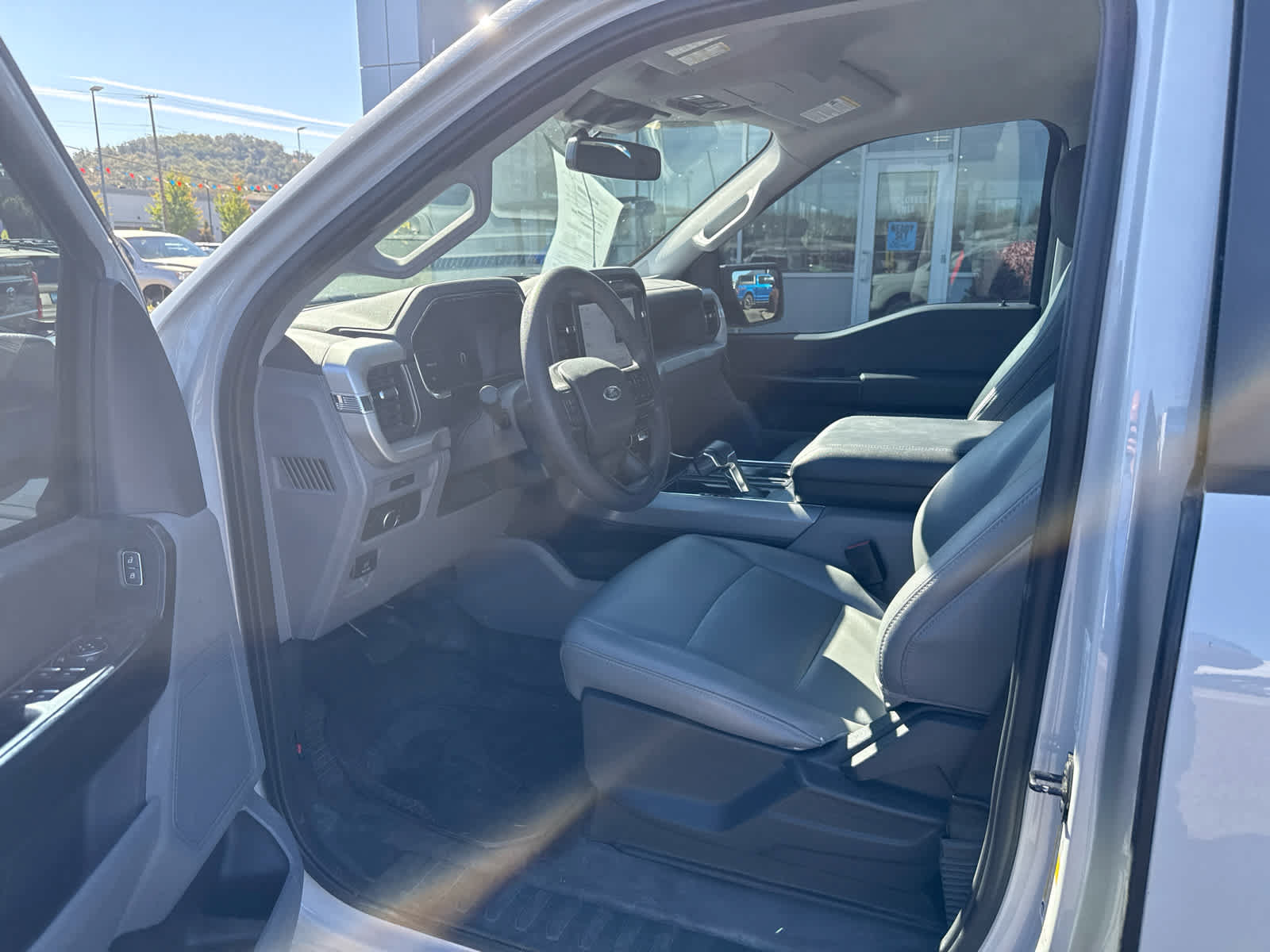 Certified 2023 Ford F150 Lightning Pro AWD/4WD image 9