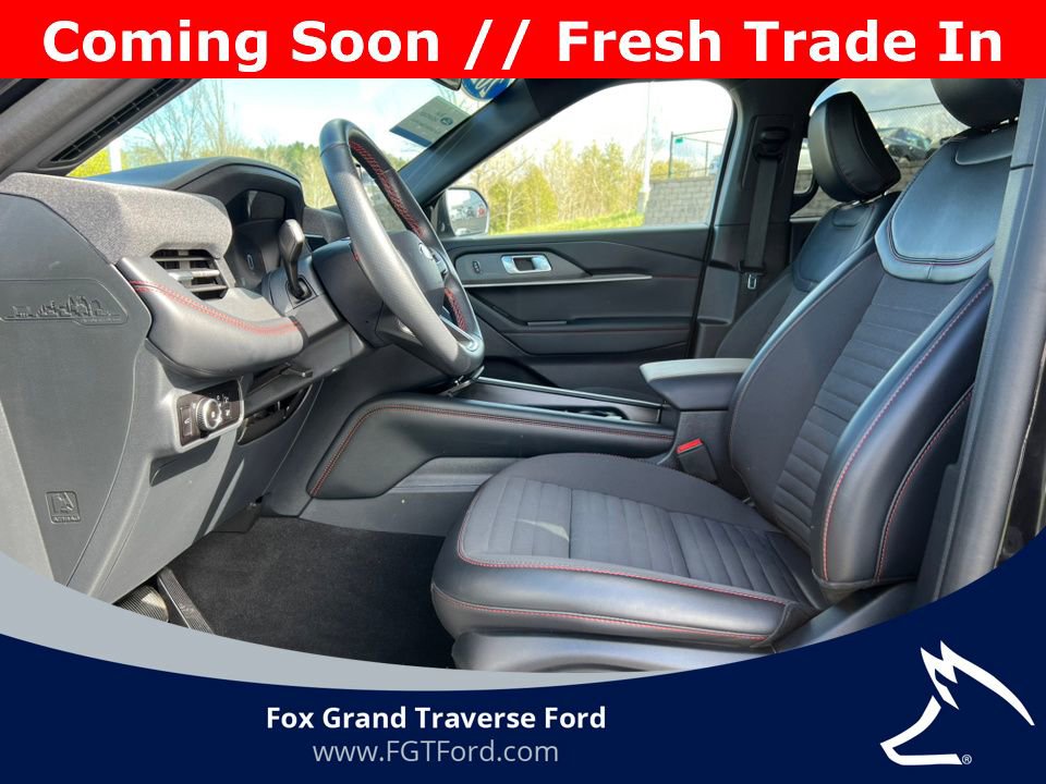 Certified 2025 Ford Explorer ST-Line AWD/4WD image 4