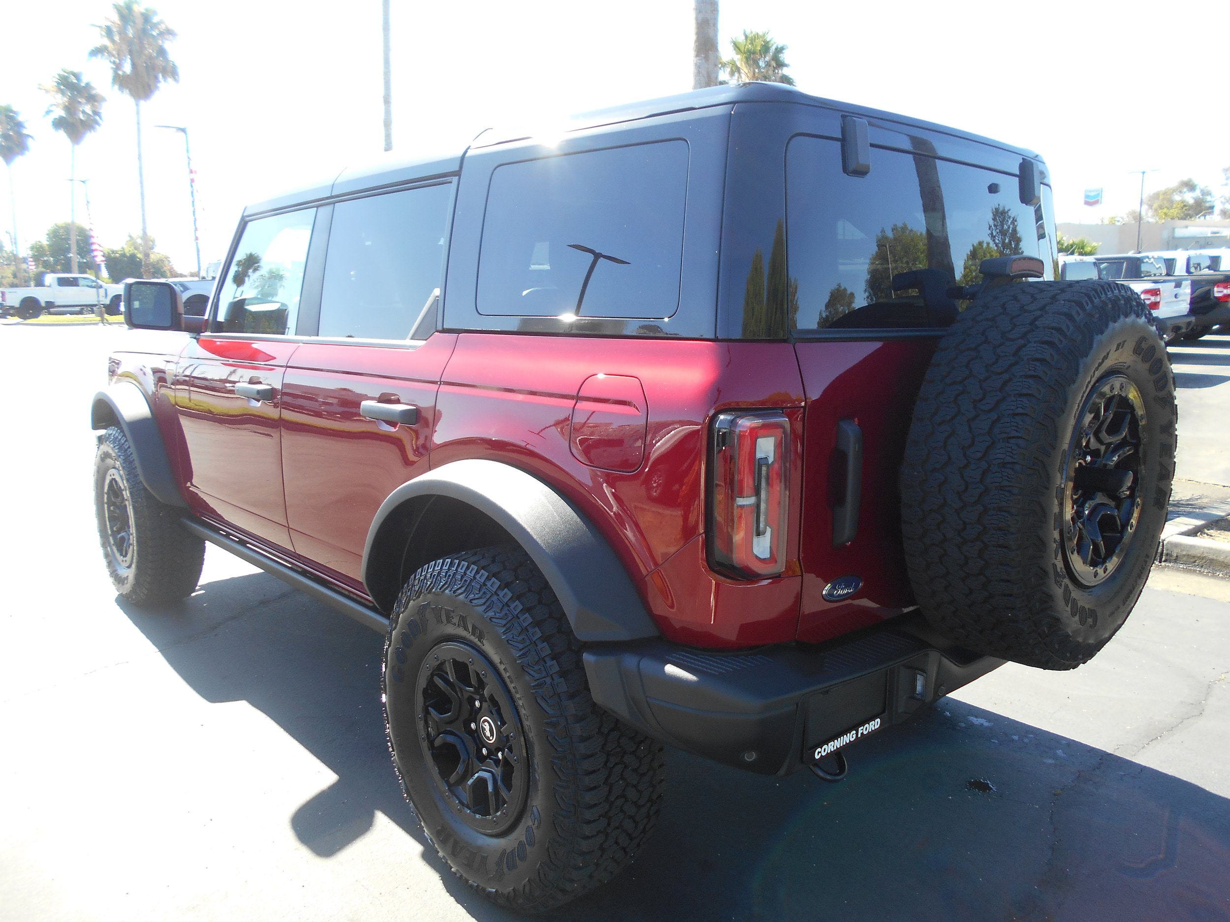 Certified 2025 Ford Bronco Badlands AWD/4WD image 4