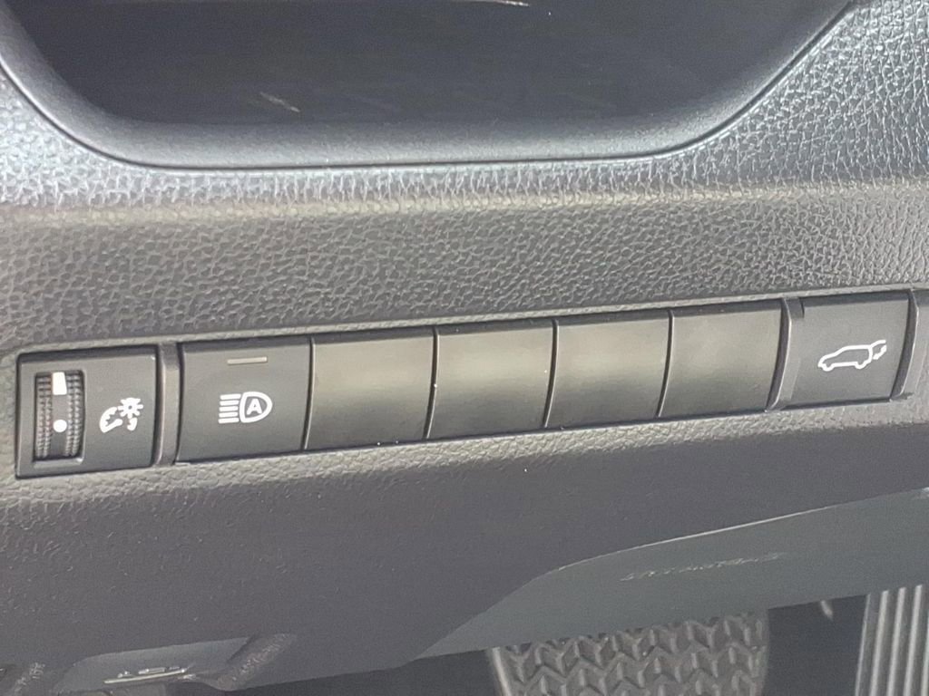 Used 2024 Toyota RAV4 XLE Premium FWD image 17