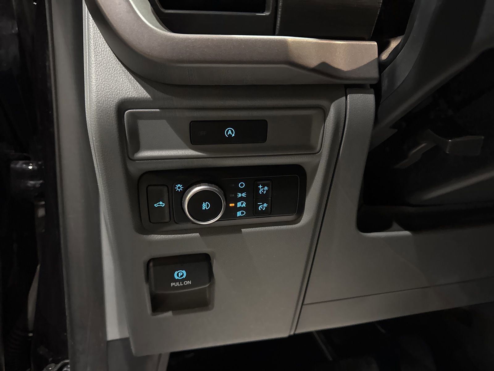 Certified 2025 Ford F150 XLT w/ Equipment Group 301A Standard image 27