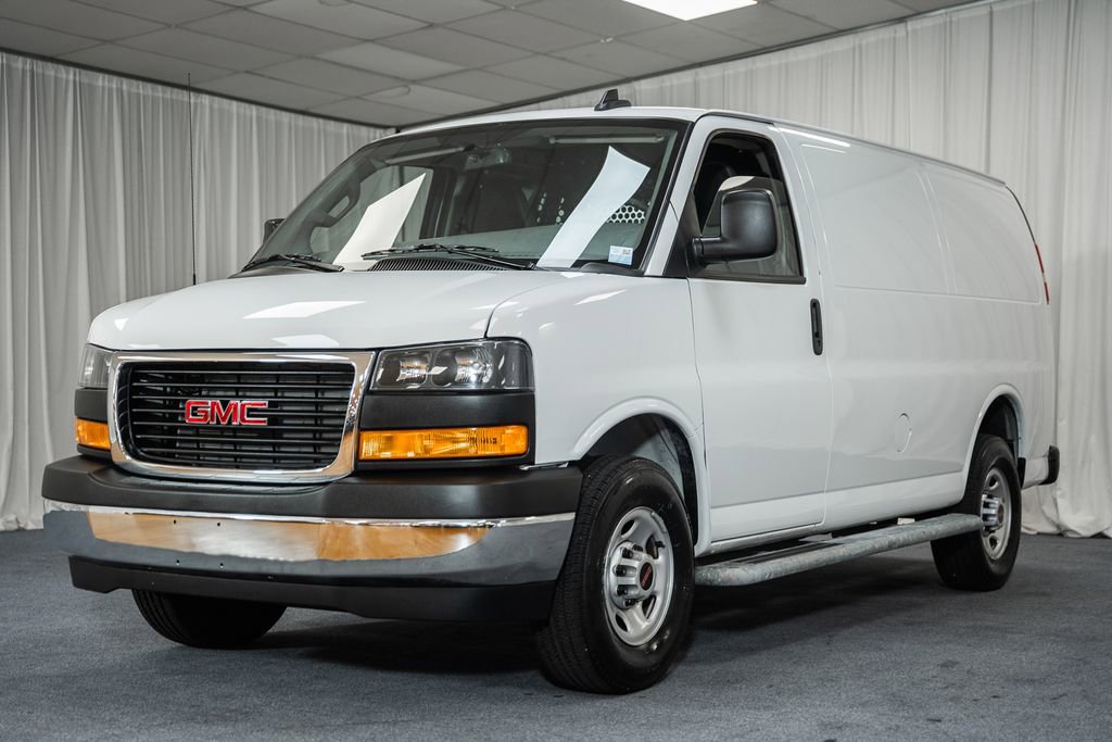 Used 2024 GMC Savana 2500 w/ Driver Convenience Package RWD image 3