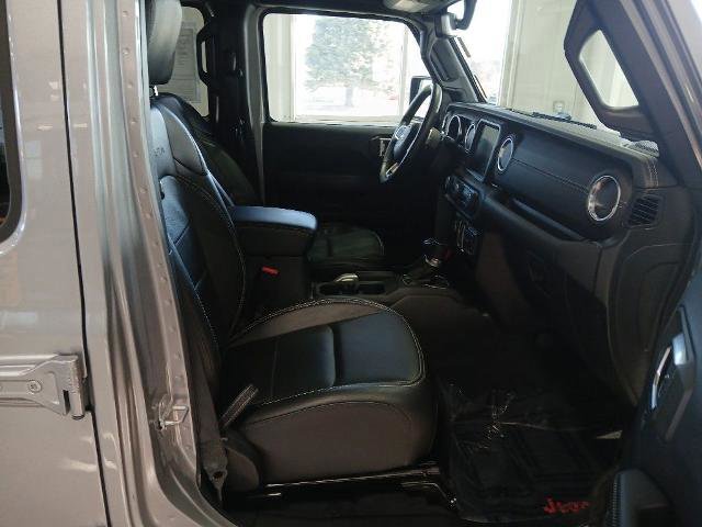 Used 2019 Jeep Wrangler Unlimited Sahara image 18