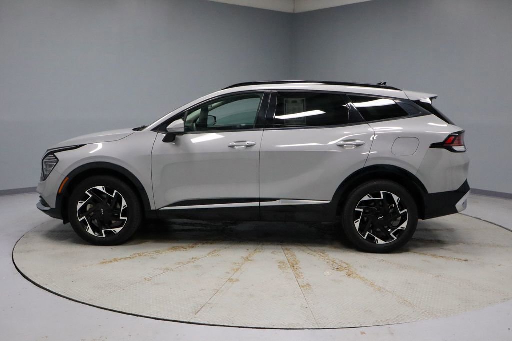 Used 2023 Kia Sportage SX AWD/4WD image 2