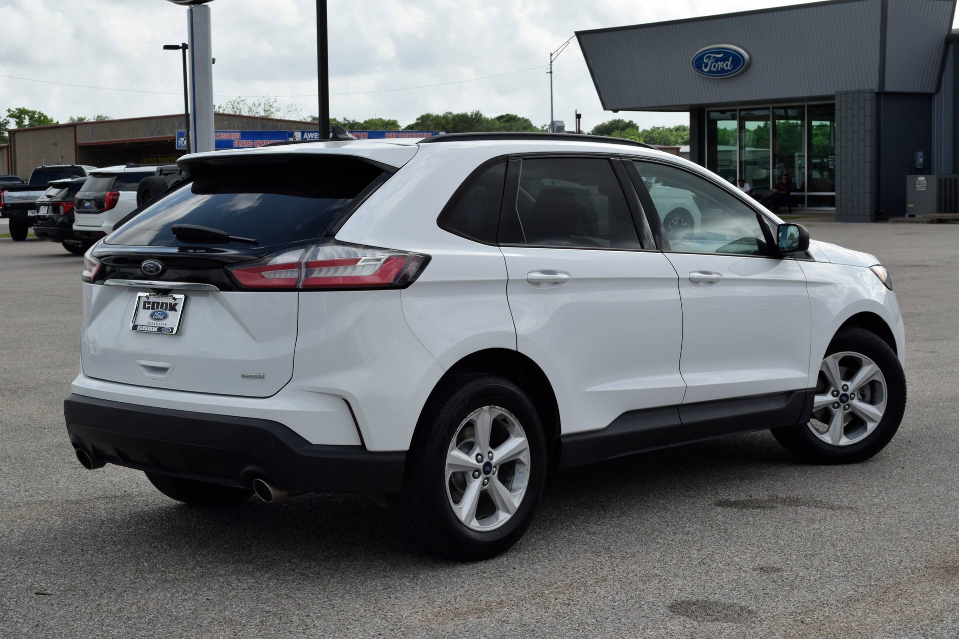 Certified 2020 Ford Edge SE FWD image 6