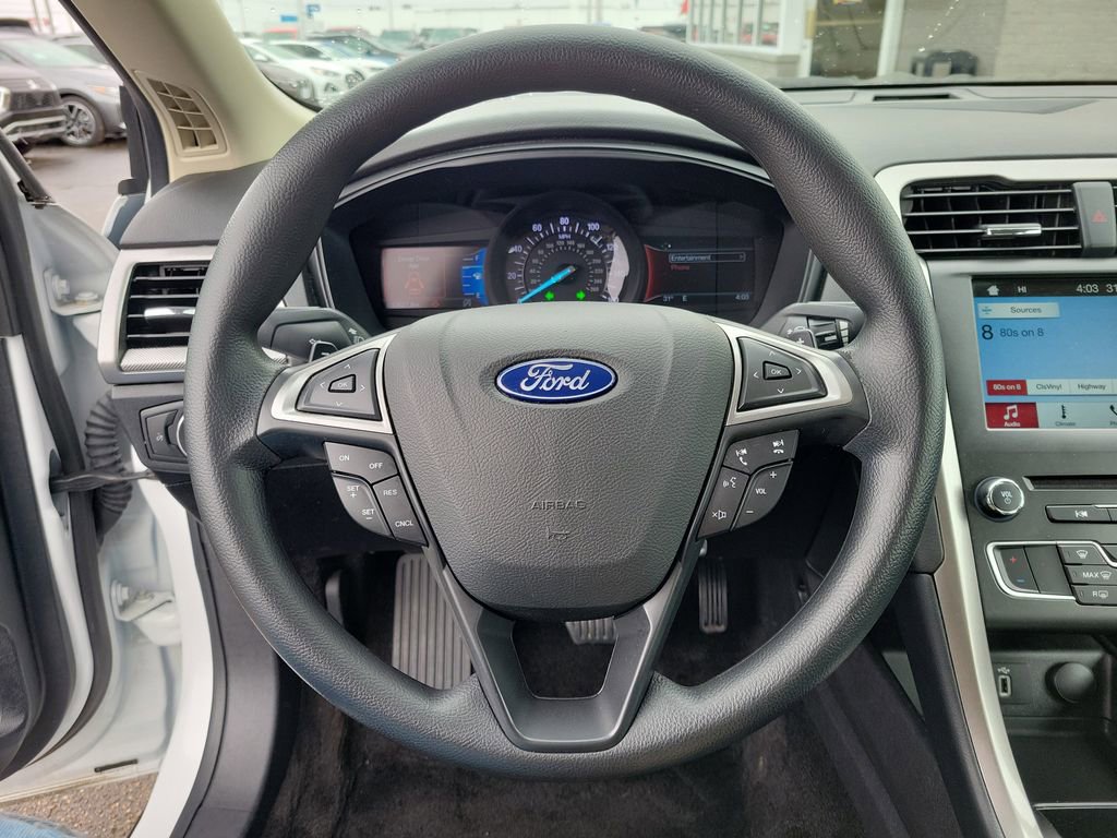 Certified 2018 Ford Fusion SE w/ Fusion SE Technology Package image 23
