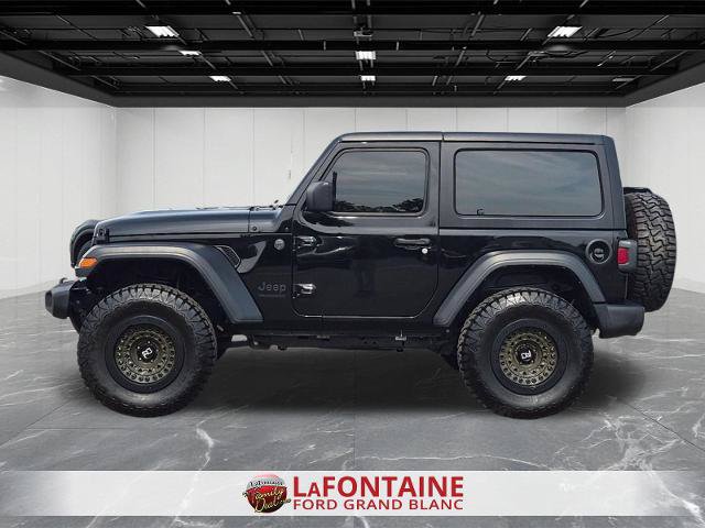 Used 2023 Jeep Wrangler Sport AWD/4WD image 2