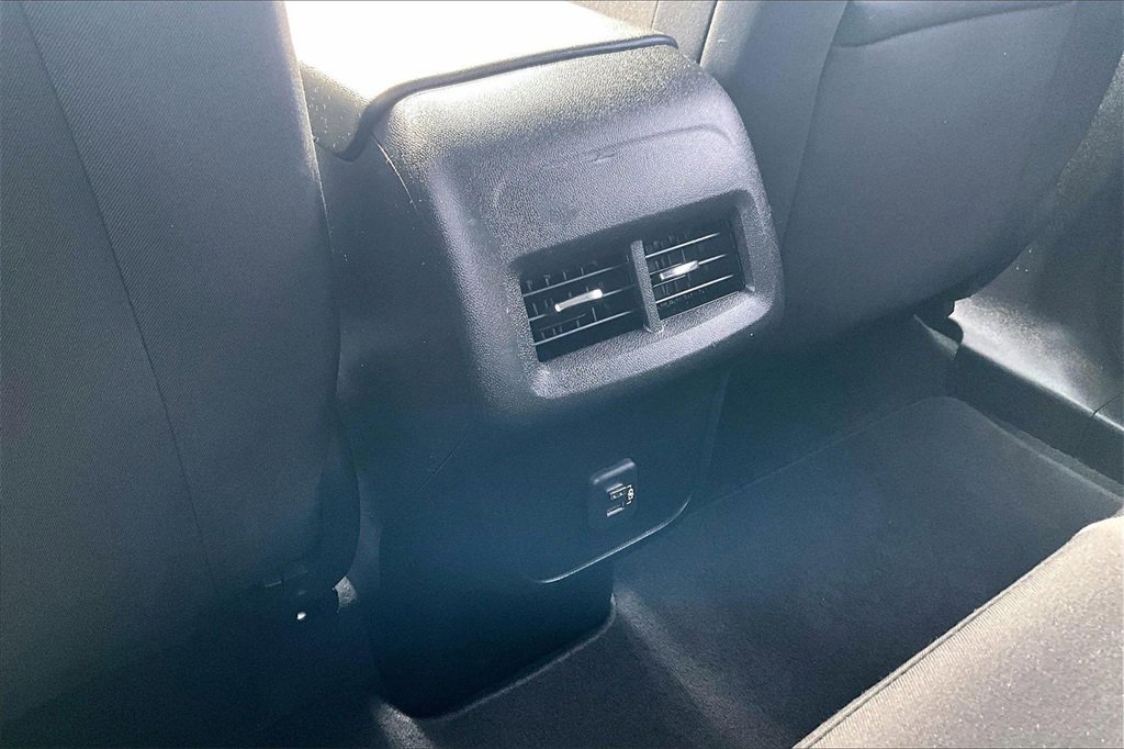 Used 2022 Chevrolet Equinox LT image 33