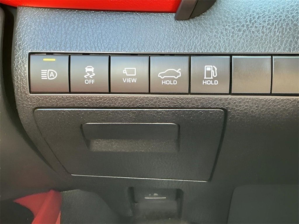 Used 2022 Toyota Camry XSE image 28