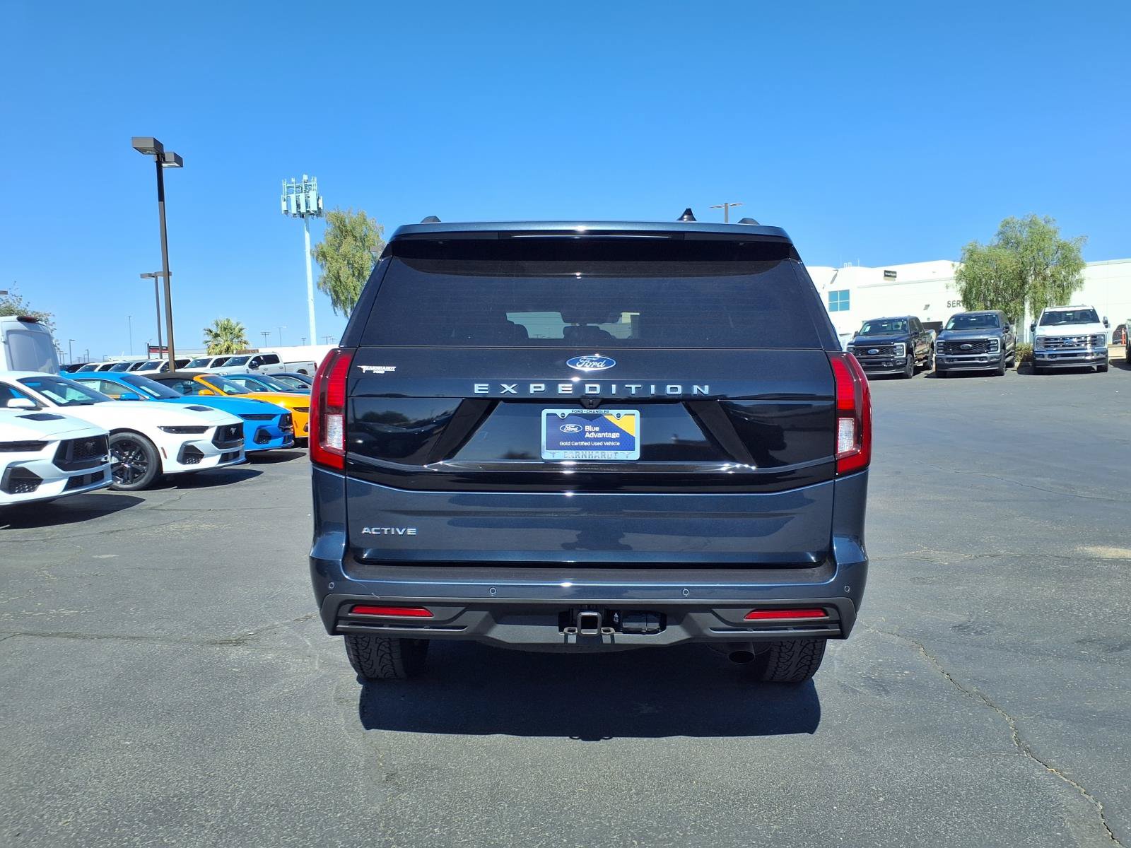 Certified 2025 Ford Expedition Active AWD/4WD image 5