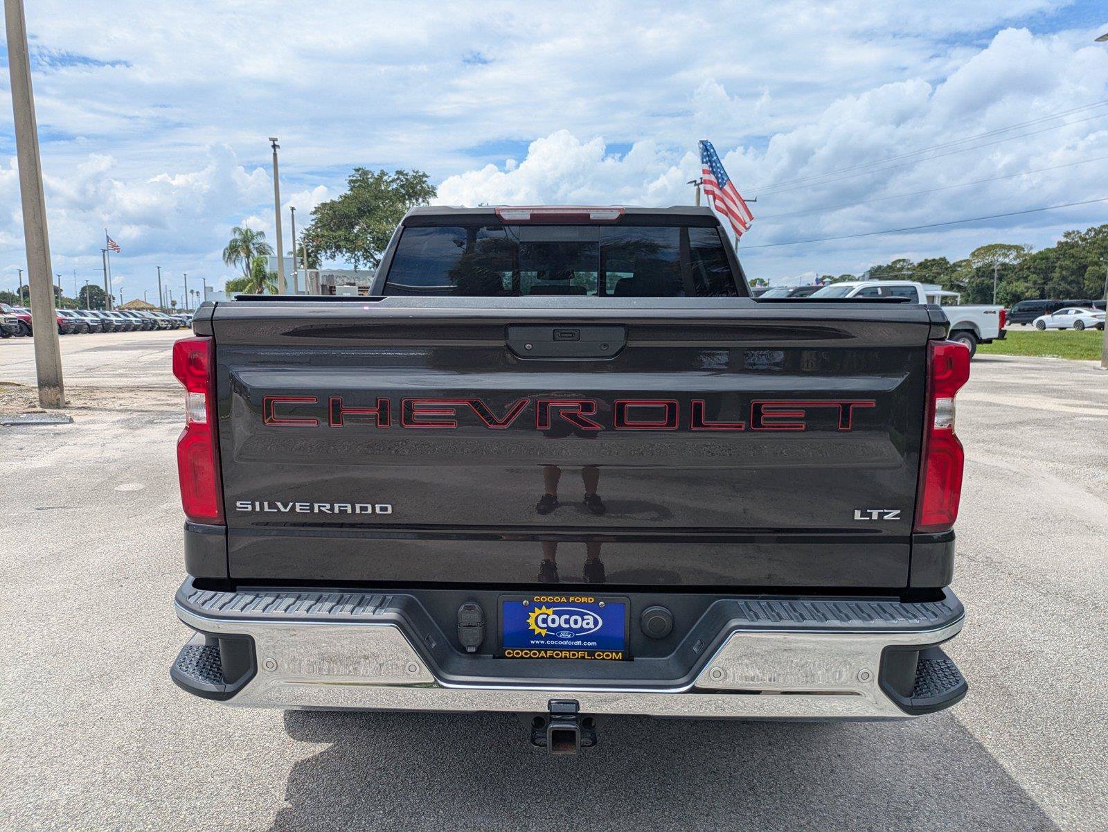 Used 2021 Chevrolet Silverado 1500 LTZ w/ Safety Package II RWD image 9