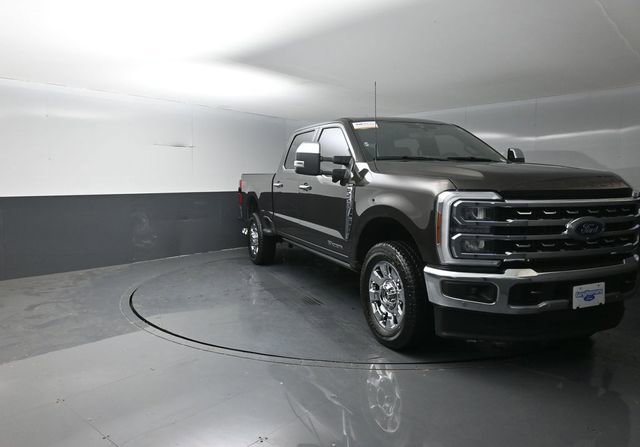 Certified 2025 Ford F250 Lariat w/ Lariat Ultimate Package AWD/4WD image 2