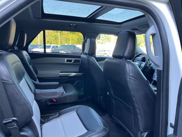 Certified 2023 Ford Explorer XLT w/ Equipment Group 202A image 17